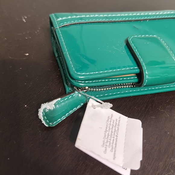 Coach Park Patent Medium Wallet - Picture 10 of 12